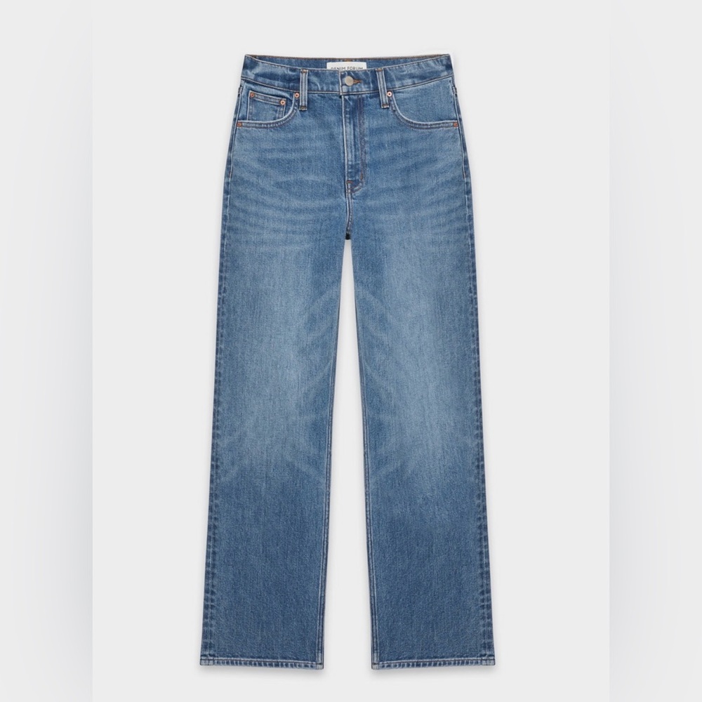 Aritzia denim forum light blue wash high rise cropped straight 28L 25W